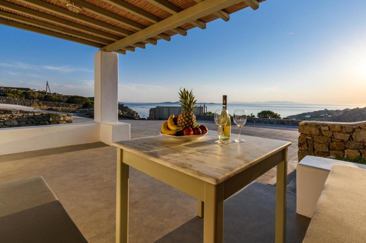 Quattro Venti Suites Mykonos Tourlos Exterior photo